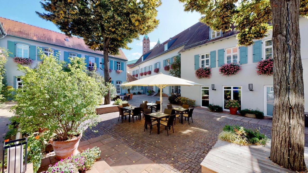 Hotel Domhof Speyer Bagian luar foto